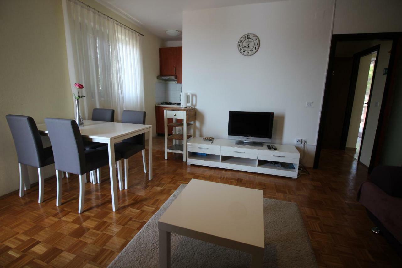 Apartments Nikola Novi Vinodolski Exterior foto